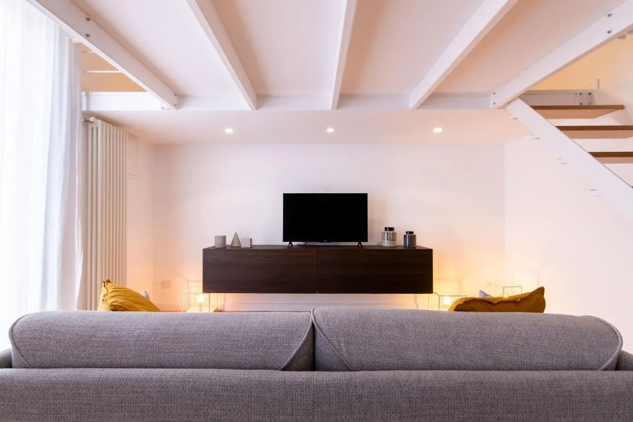 Apartment Oliveri Vintage House At Politeama Palermo